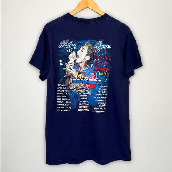 Miley Cyrus Bangerz Tee - Picture 2 of 2